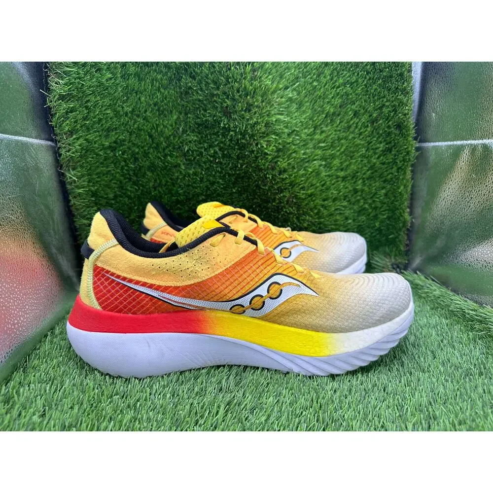 Saucony Kinvara Pro S20847-138 Athletic Sneaker Mens 13 Gold Mesh Training Gym